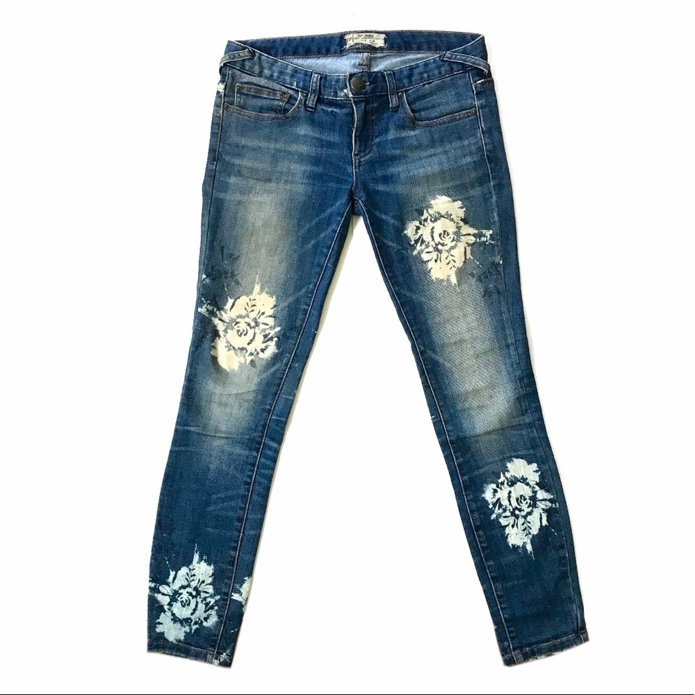 Free People Boho Low Rise Blue Denim Skinny Ankle Jeans Bleached Roses Floral 26